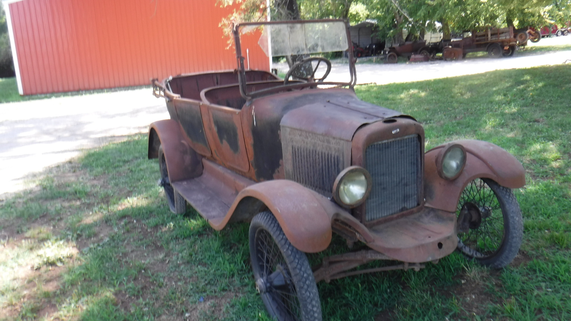 1921 Overland tourer.jpg