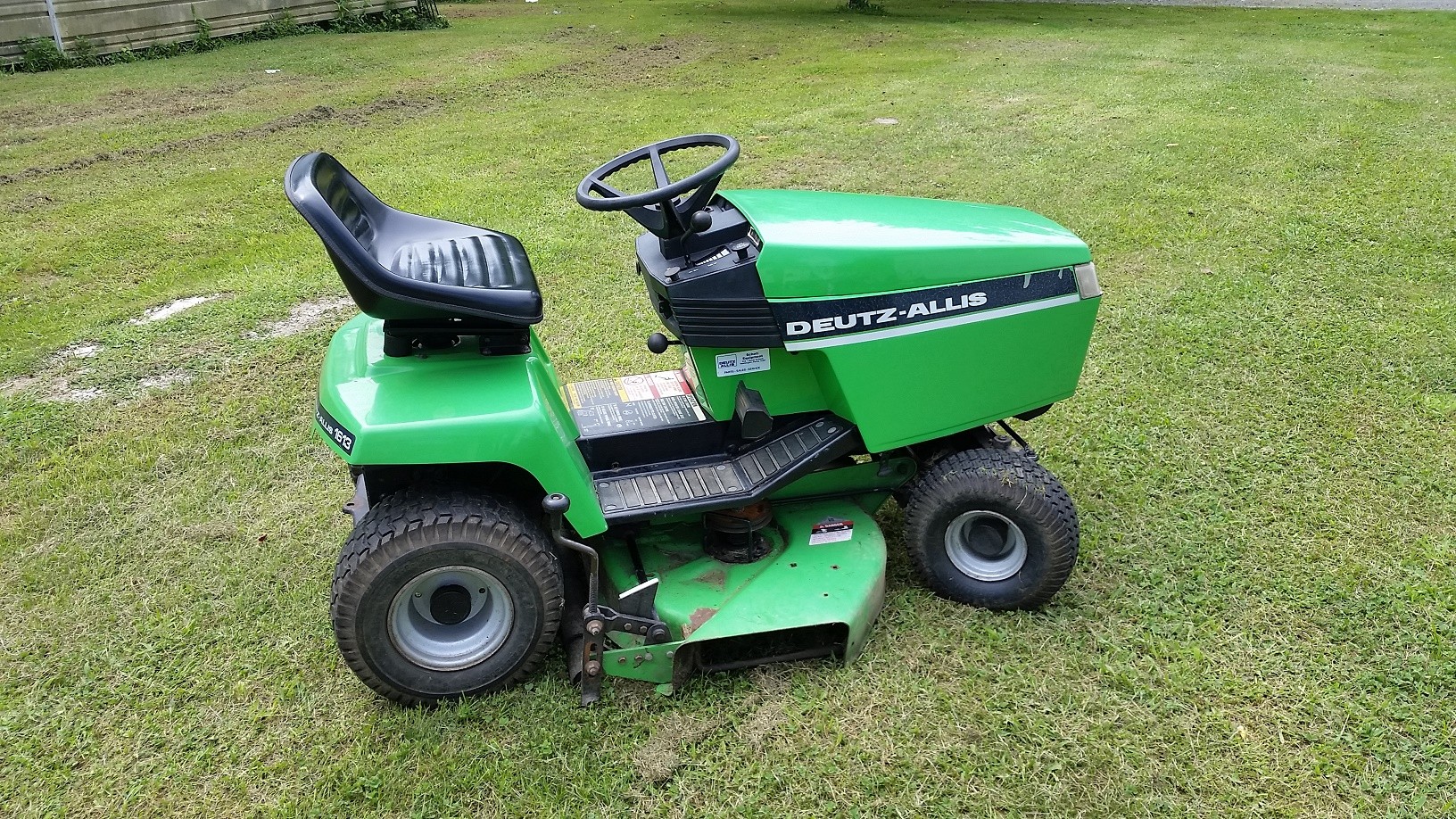 1989 Deutz-Allis.jpg