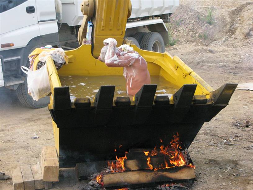 Backhoe Bathtub1.jpg