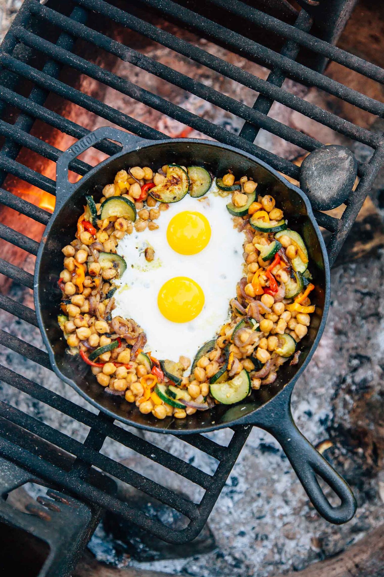 chickpea-breakfast-skillet-with-veggies-13.jpg