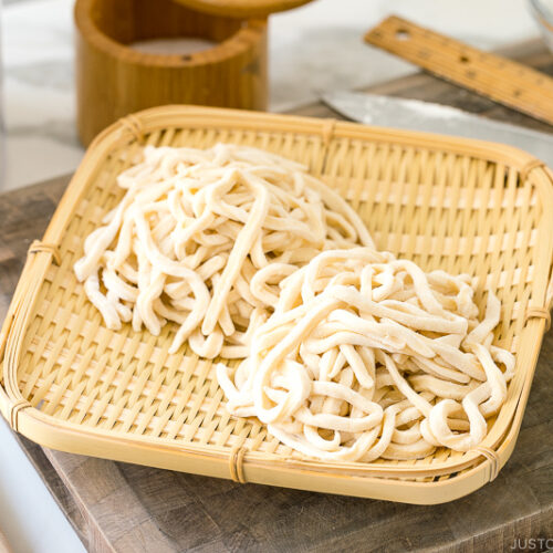 Homemade-Udon-Noodles-2184-I-NEW-500x500.jpg