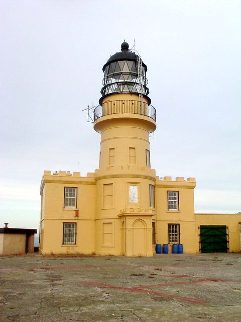 Inchkeith Lighthouse.jpg