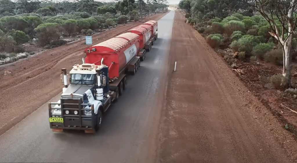 pm-news-driverless-roadtrains-pilbara-1221-1024x561.png