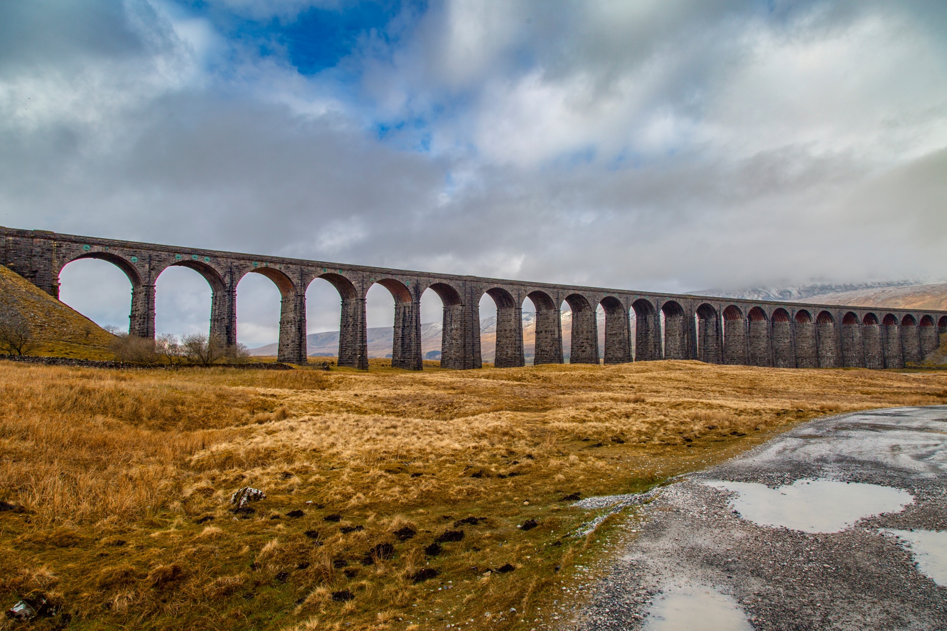 ribblehead-viaduct-1522428813XR7.jpg