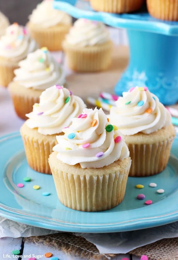 Perfect_Moist_Fluffy_Vanilla_Cupcakes.webp