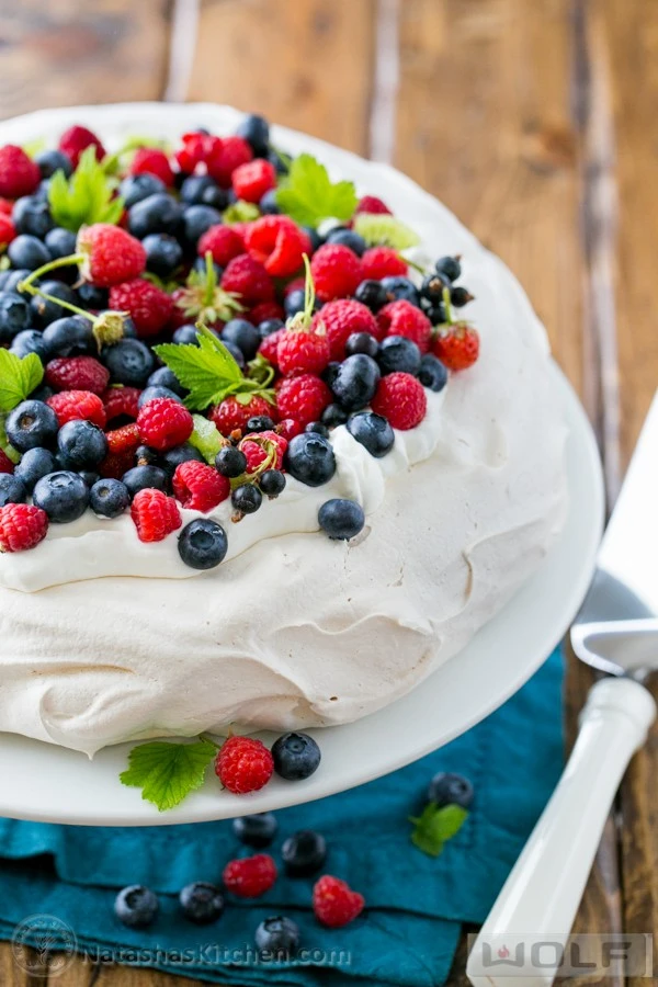 Very-Berry-Pavlova-Recipe-4.webp