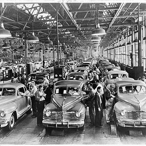 1942 MODEL PLYMOUTH ASSEMBLY LINE FALL 1941