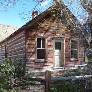 cool old house in bannack city montana