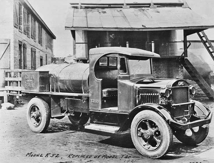 1925 GMC Standard Oil Crown  Gasoline Tanker