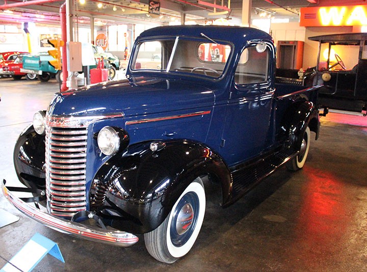 1942 Chevrolet truck