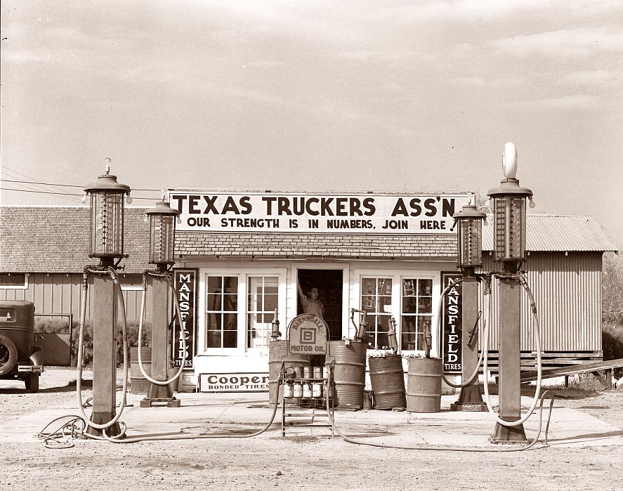 Gas station 1939