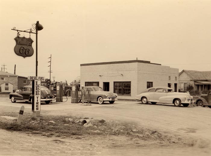 gas station 1940s