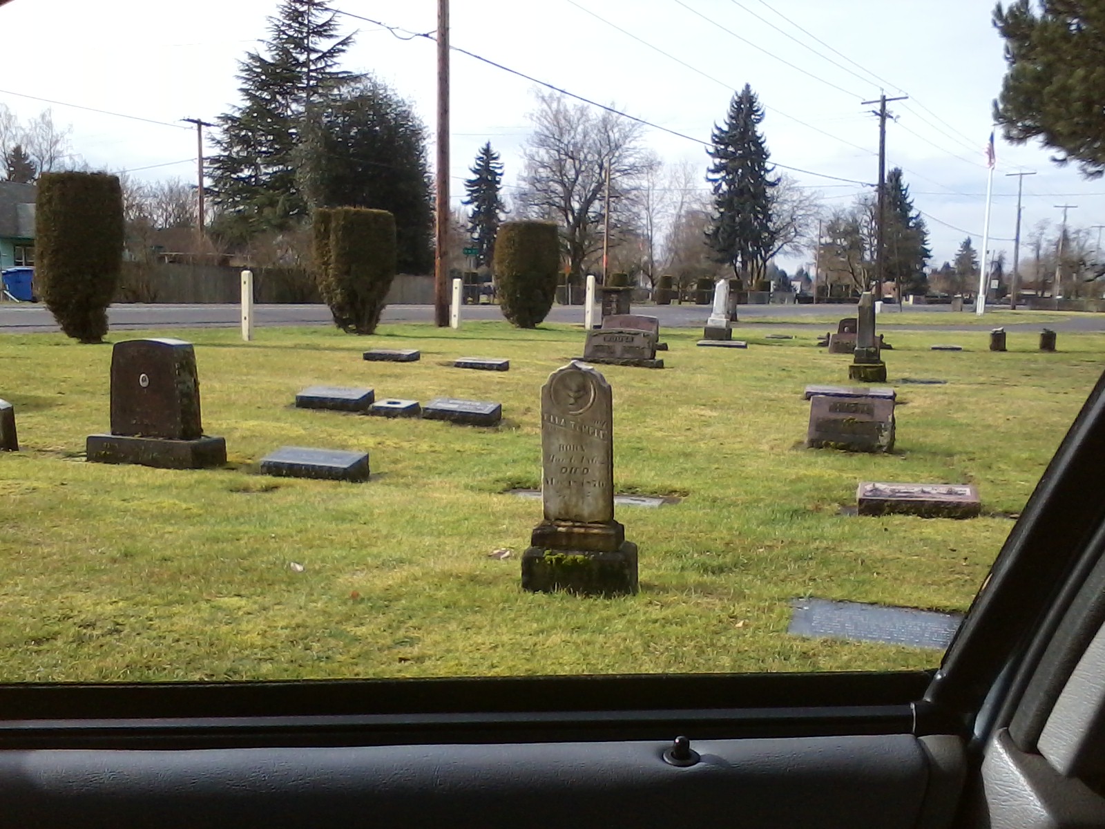 old pioneer cemetery in sumner