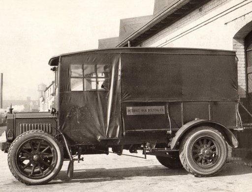 Packard Detroit.1.25 Ton truck