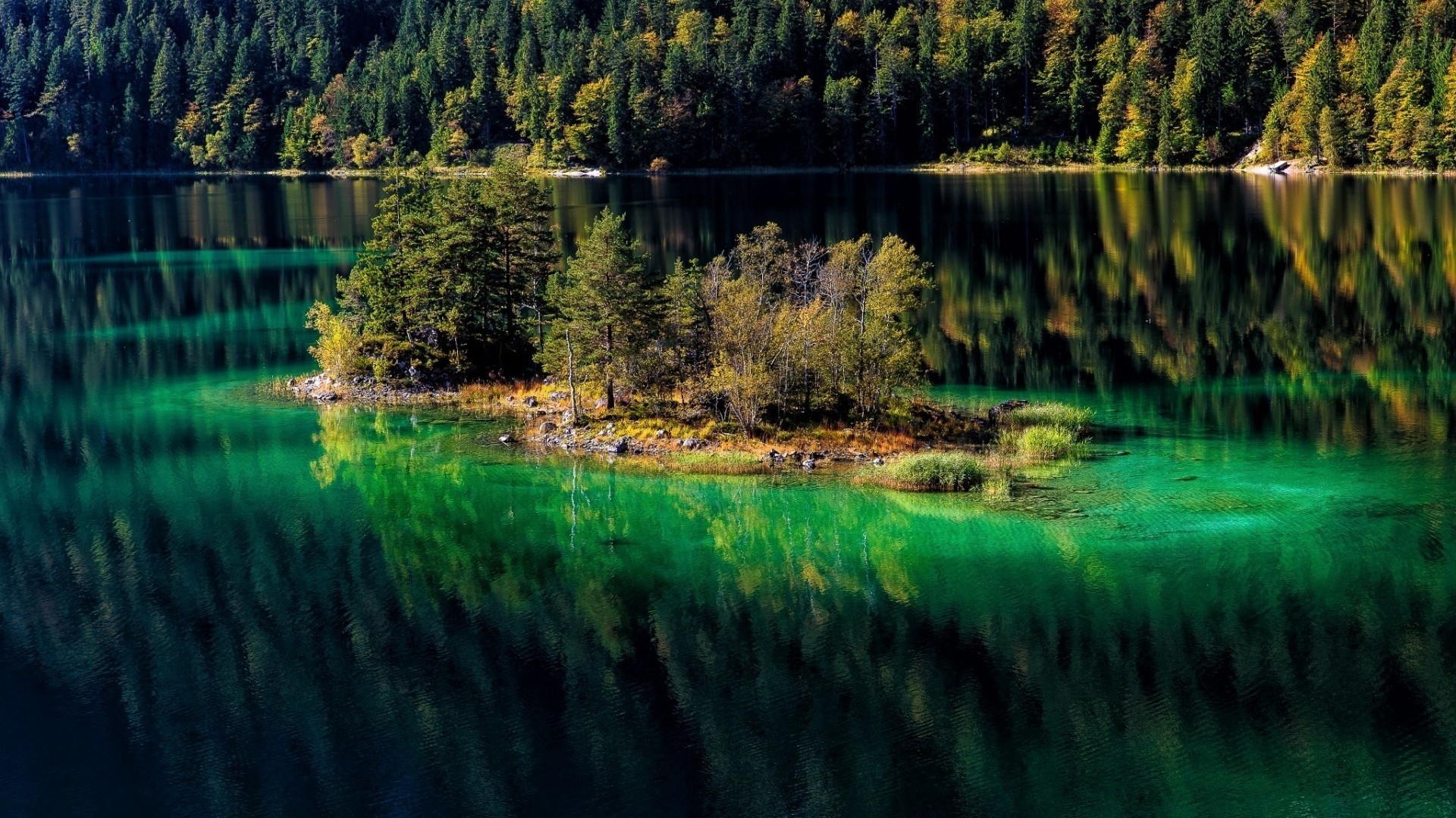 green-water-lake-hd-wallpaper.jpg