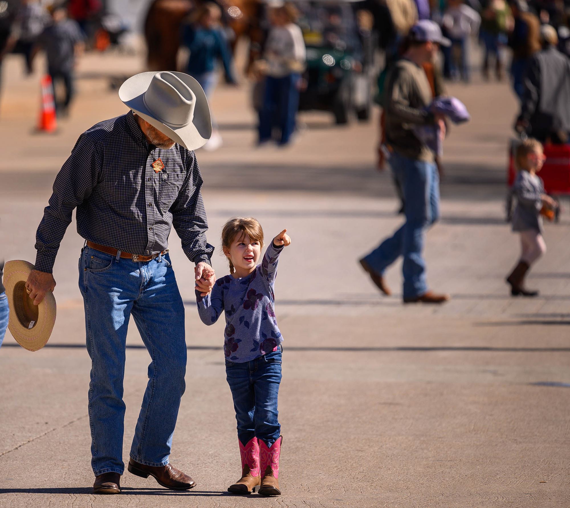 RODEO SHOPPING