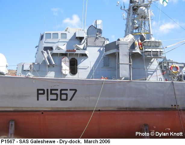 p1567_sas_galeshewe_dk06.JPG