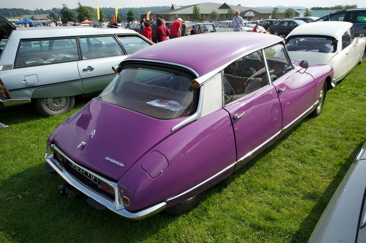 cef0596fcb5be0dea4679de1529e120e--citroen-ds-purple.jpg