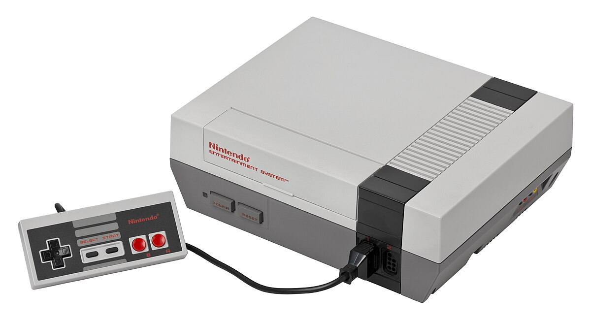 1200px-NES-Console-Set.jpg