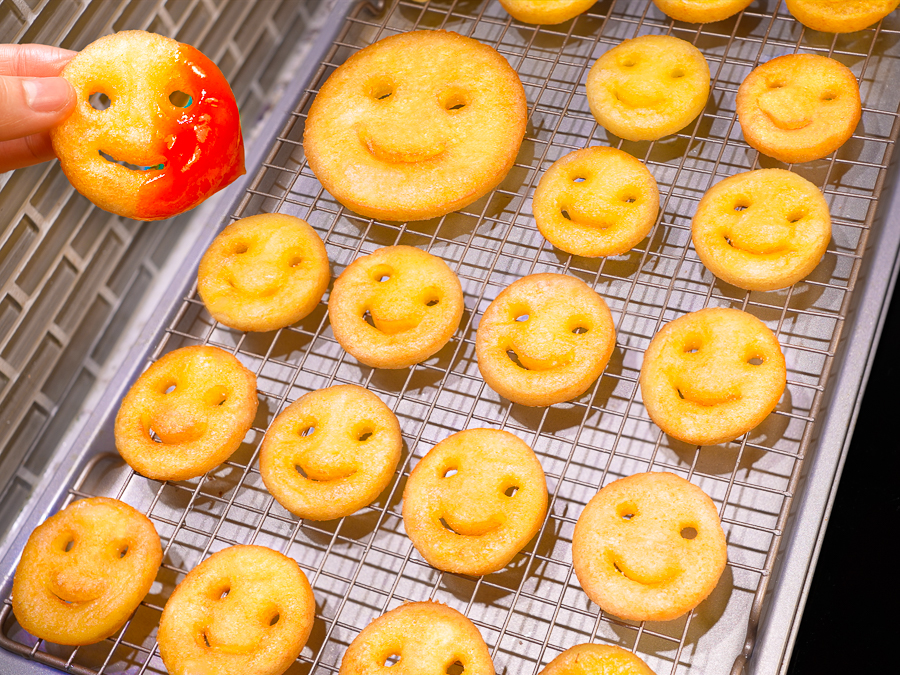 smiley-fries-crispy-mccain-hero.jpg