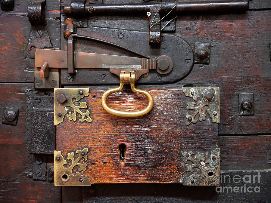 an-ancient-door-lock-in-lincoln-cathedral-louise-heusinkveld.jpg