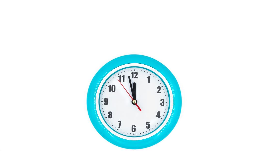 skynews-analogue-clock_4292096.jpg